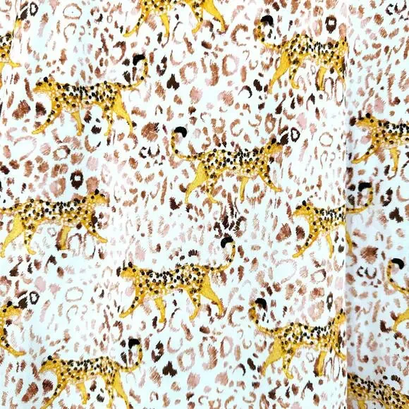 Jane and Delancey Size Medium Short Sleeve Button Up Blouse‎ Top Shirt Leopard - Picture 3 of 5